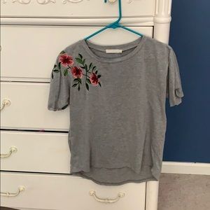 grey tee with flower detailing